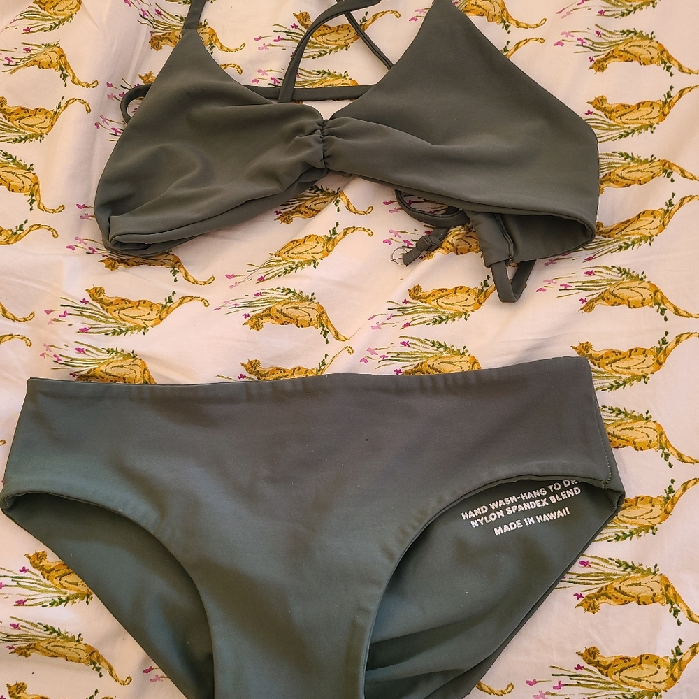 Fused Hawaii bikini set